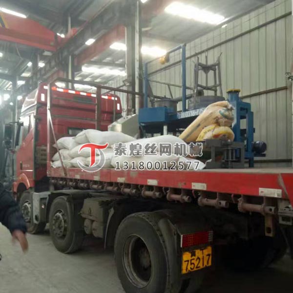 山西運城單罐拔絲機裝車發(fā)貨